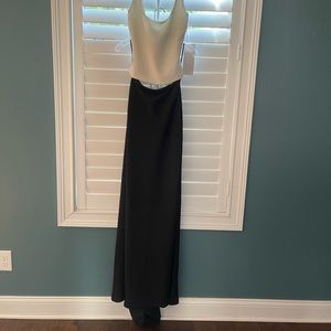 Beautiful Lazaro formal skit and top.